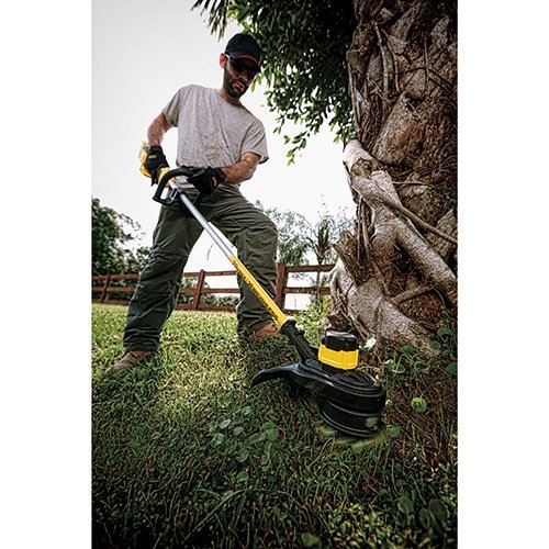 DEWALT DCST920B 20V Lithium Ion XR Brushless String Trimmer (Baretool)