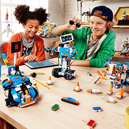 LEGO Boost Creative Toolbox 17101 Building and Coding Kit (847 Pieces)