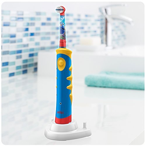 Oral-B Kid's Rechargeable Electric Toothbrush featuring Disney Character,For Children 3+ Years, Character May Vary with Pixars Car's or Dory, 1 pack 